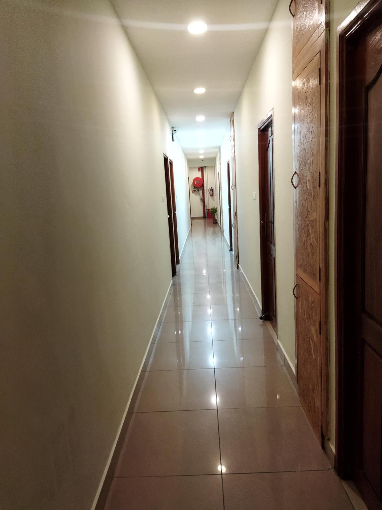 Chaplin Hotel Pondicherry Esterno foto