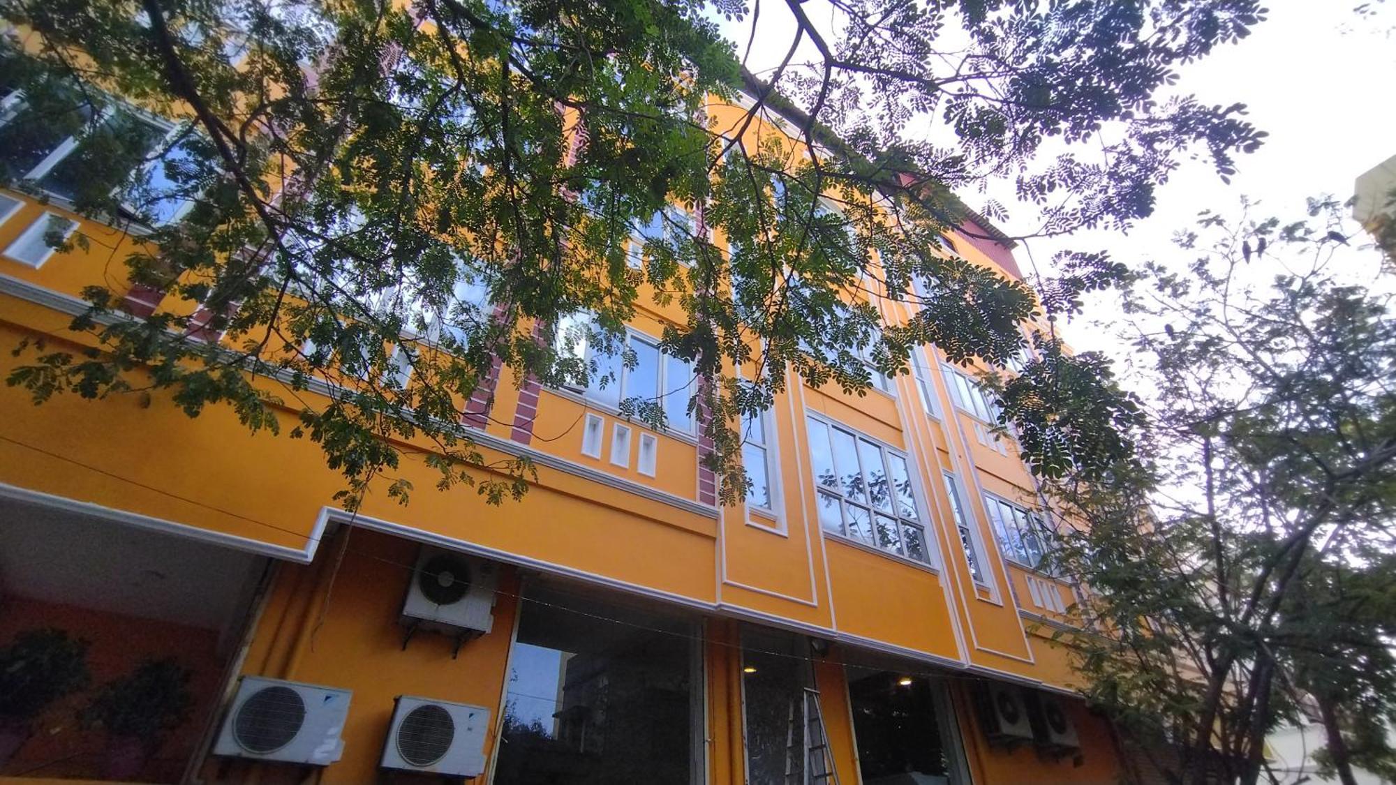 Chaplin Hotel Pondicherry Esterno foto