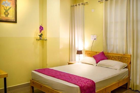 Chaplin Hotel Pondicherry Esterno foto