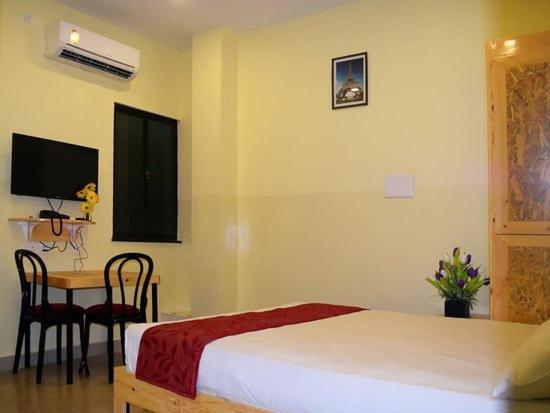Chaplin Hotel Pondicherry Esterno foto