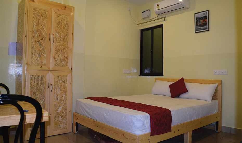 Chaplin Hotel Pondicherry Esterno foto
